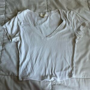 white ribbed v neck crop top